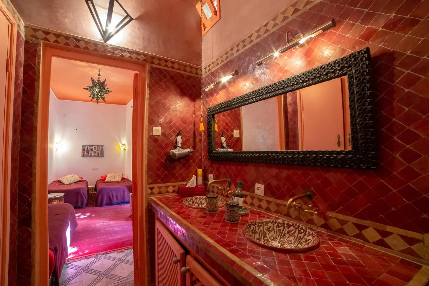 Red zellij bathroom